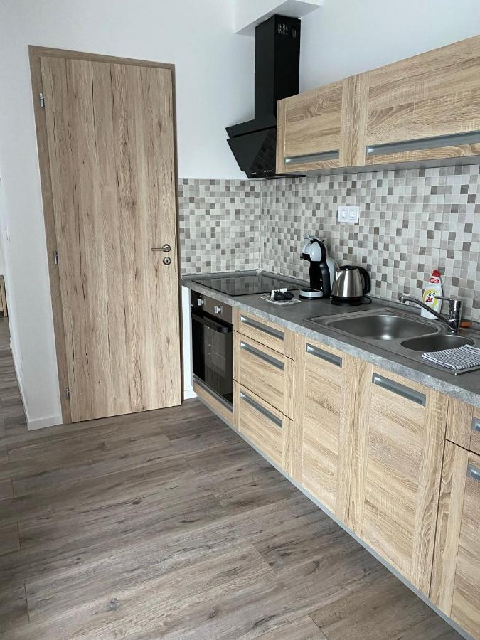 Paskom Apartmanhaz Nyergesujfalu Eksteriør billede