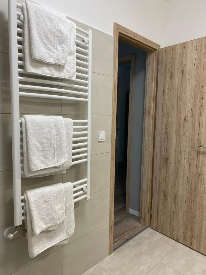 Paskom Apartmanhaz Nyergesujfalu Eksteriør billede