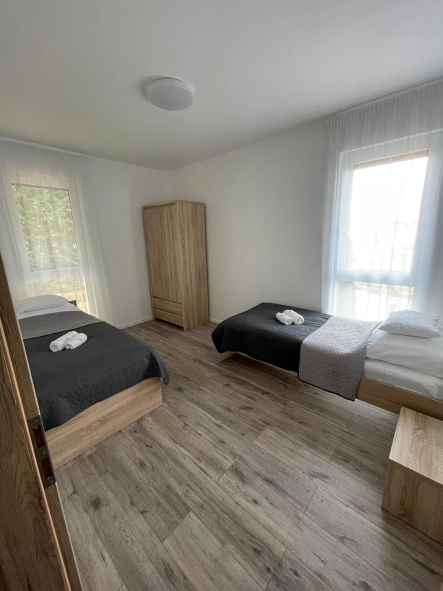 Paskom Apartmanhaz Nyergesujfalu Eksteriør billede